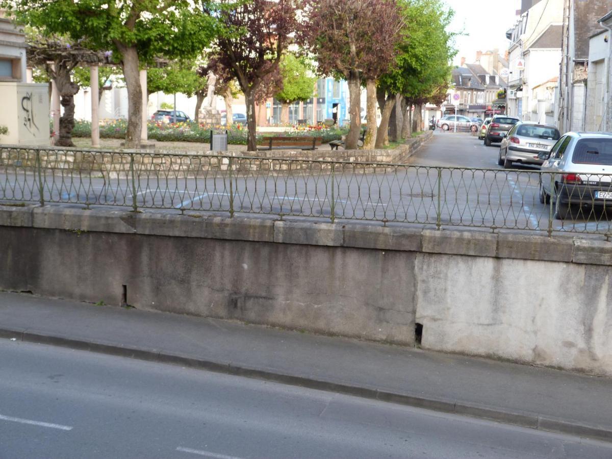 Appartement Centre-Ville Vierzon Exterior photo